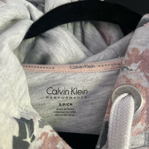 Calvin Klein performance crop top - Picture 4 of 4